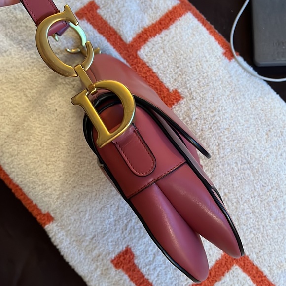Dior Medium Saddle Bag - Picture 2 of 9
